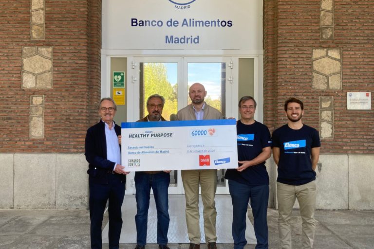Foto BA Madrid Donación a Banco de Alimentos de Marid