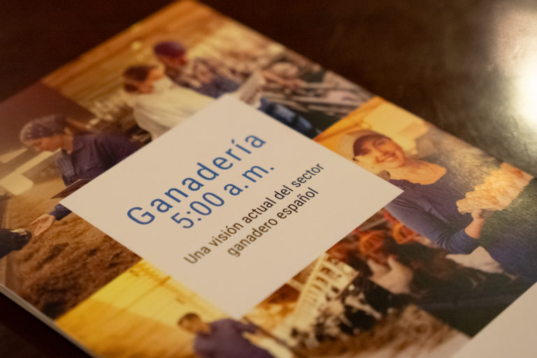 Presentación informe «Ganadería 5:00 a. m.»